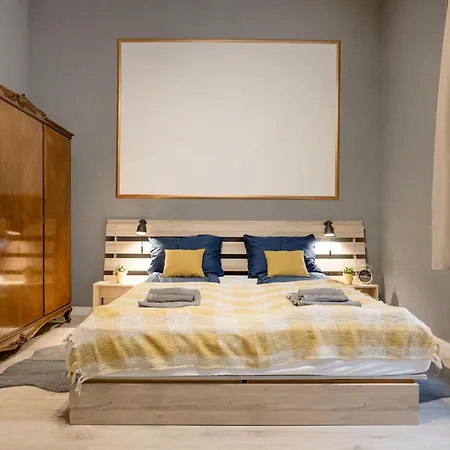 公寓 Urban Tranquillity By The Main Shopping Street 布达佩斯