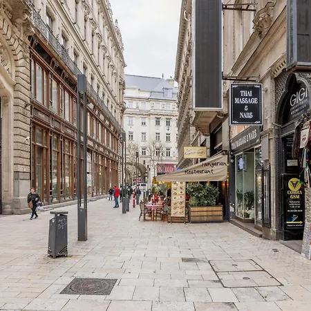 公寓 Urban Tranquillity By The Main Shopping Street 布达佩斯